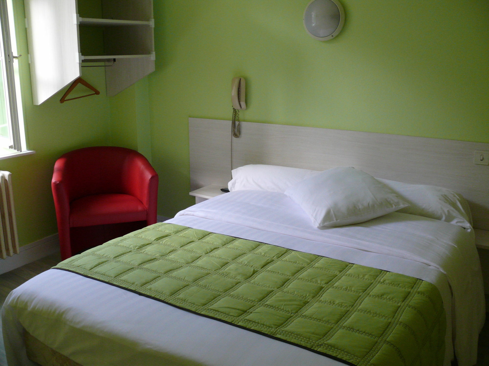 Hotel Bressan Du Xx° Siecle 布雷斯地区布尔格 外观 照片