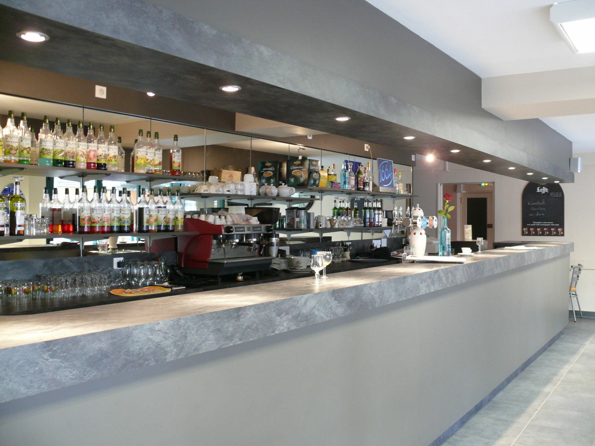 Hotel Bressan Du Xx° Siecle 布雷斯地区布尔格 外观 照片